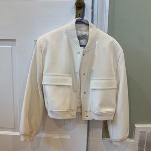 NWT ZARA WHITE MAXI POCKET BOMBER - sz M  (2501/707)